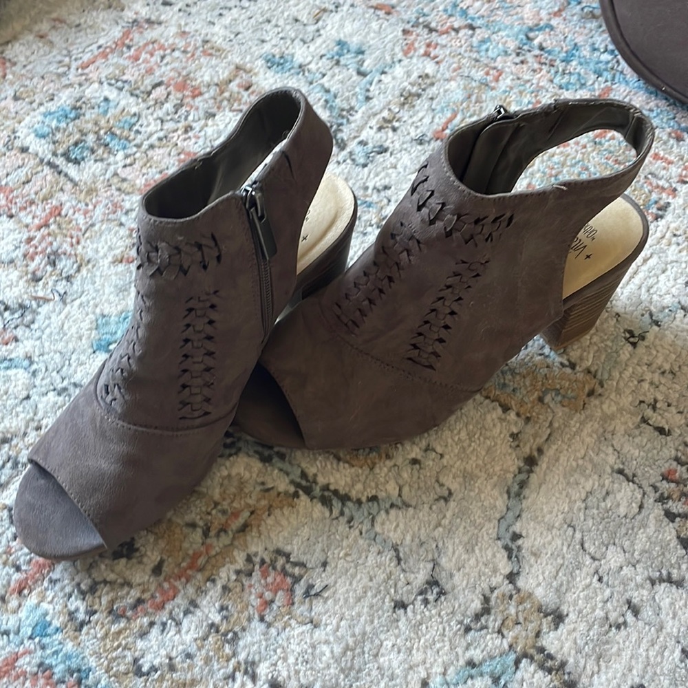 Womens heels
